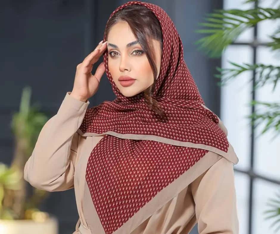 تصویر کالکشن روسری زنانه شیک از روسریهای ابریشم، حریر، نخی تا روسریهای توری مجلسی